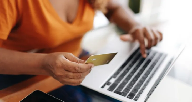 How to Maximize Your Credit Card Benefits Without Falling Into Debt